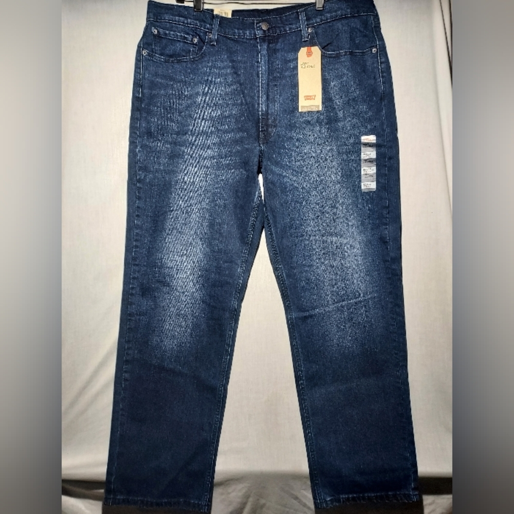 NWT Levi's 550 Relaxed Tapered leg dark wash men's‎ jeans size 40x32